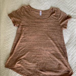 🚨bundle this get 20% off 🚨LuLaRoe Shirt